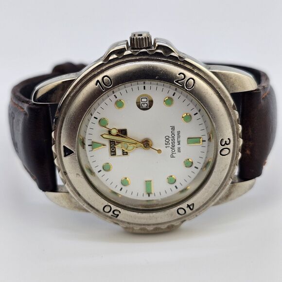 VTG Tommy Hilfiger 1500 Professional Men's Watch 42MM White Dial New Battery - Picture 1 of 12